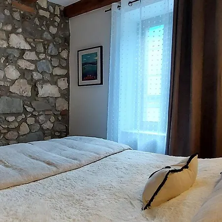 Dolce Vita: 2 Personnes, Douillet, Cosy & * Annecy